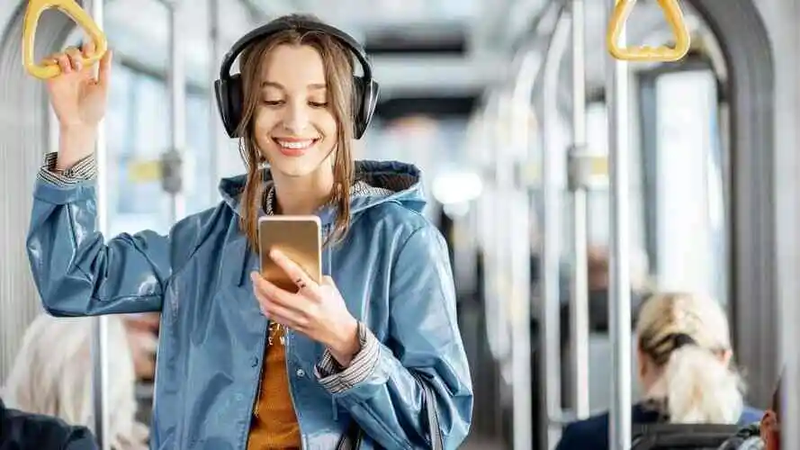 Can You Use Open-Back Headphones in Public? Can You Use Open-Back Headphones in Public?
